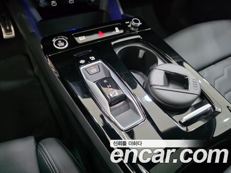 Audi A6 e-Tron 2025, фото 9