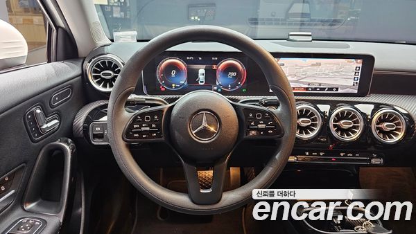 Mercedes-Benz A-Class 2020, фото 19