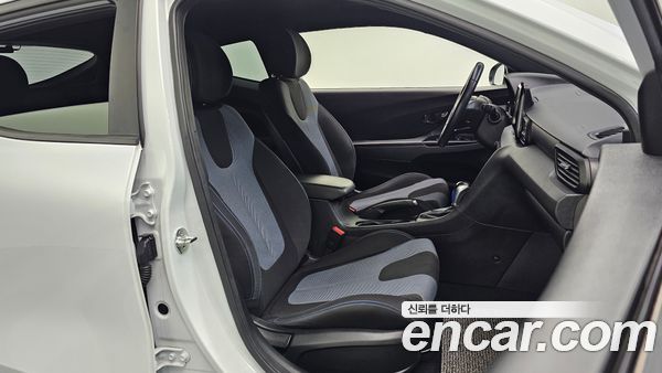Hyundai Veloster 2020, фото 16