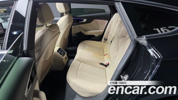 Audi A5 2023, фото 16