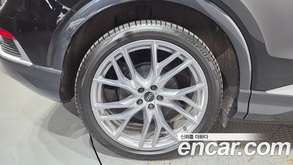 Audi Q4 e-tron 2026, фото 5