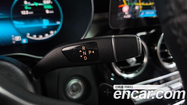 Mercedes-Benz GLC 2021, фото 12