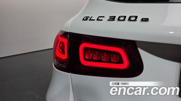 Mercedes-Benz GLC 2021, фото 9