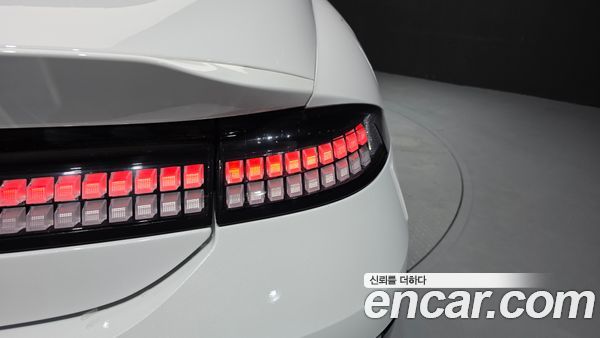 Hyundai IONIQ 6 2023, фото 9