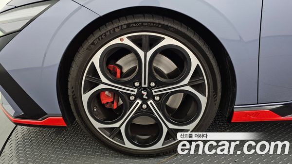 Hyundai Elantra 2025, фото 5