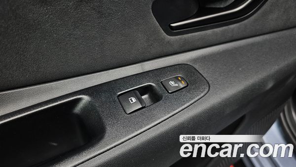 Hyundai Elantra 2025, фото 24