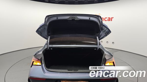 Hyundai Elantra 2025, фото 26