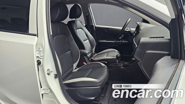 Kia Picanto 2023, фото 16