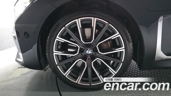BMW 7 Series 2020, фото 4