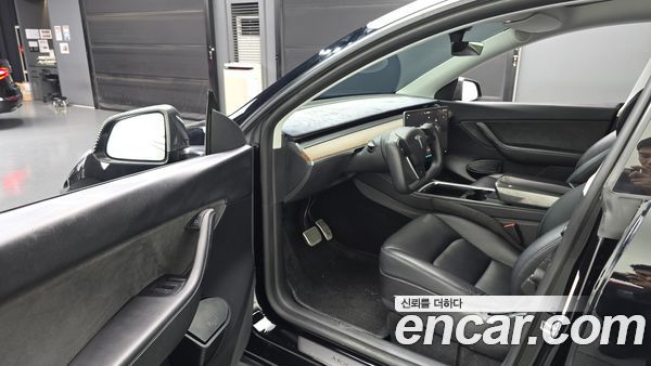 Tesla Model Y 2022, фото 13