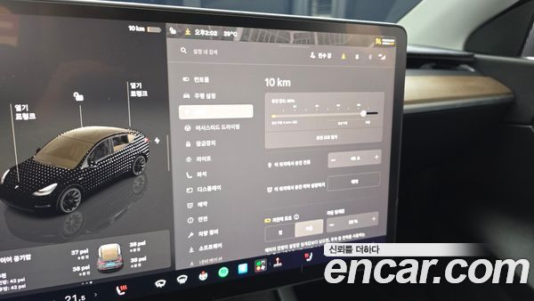 Tesla Model Y 2022, фото 22
