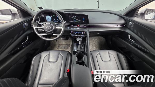 Hyundai Elantra 2023, фото 7