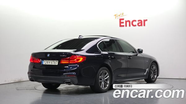 BMW 5 Series 2020, фото 2
