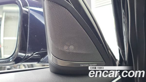 BMW 5 Series 2020, фото 17