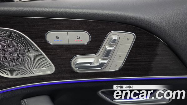 Mercedes-Benz GLE 2021, фото 37