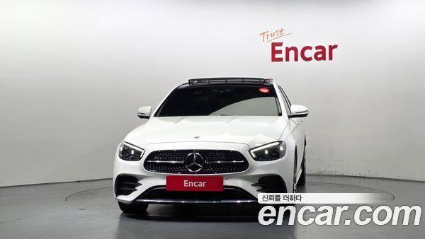 Mercedes-Benz E-Class 2021, фото 3