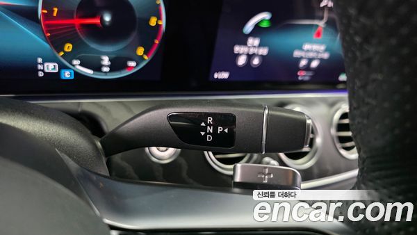 Mercedes-Benz E-Class 2021, фото 12