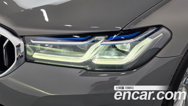 BMW 5 Series 2021, фото 8