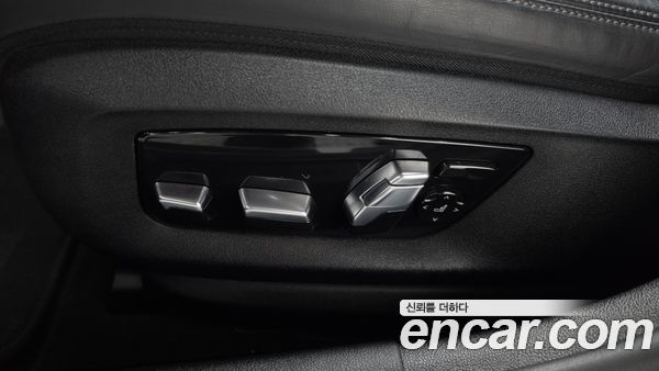 BMW 5 Series 2021, фото 31
