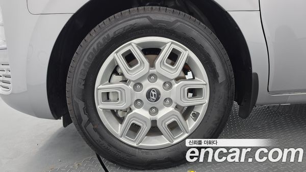 Hyundai Staria 2025, фото 5