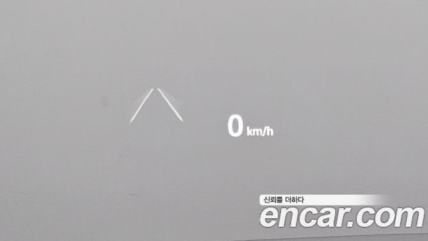 Land Rover Discovery 2023, фото 31