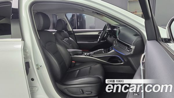 Hyundai Grandeur 2022, фото 16
