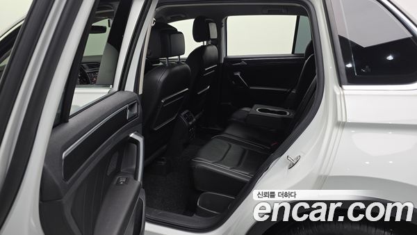 Volkswagen Tiguan 2020, фото 18