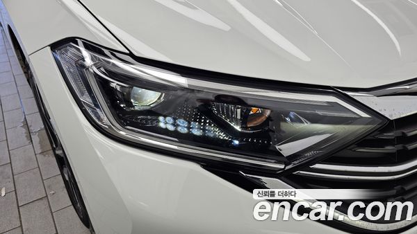 Volkswagen Jetta 2023, фото 8