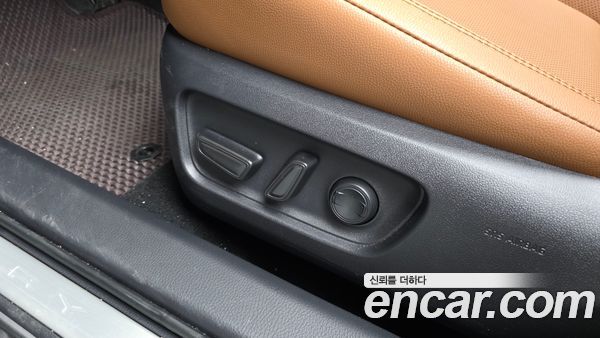 Toyota Camry 2025, фото 30