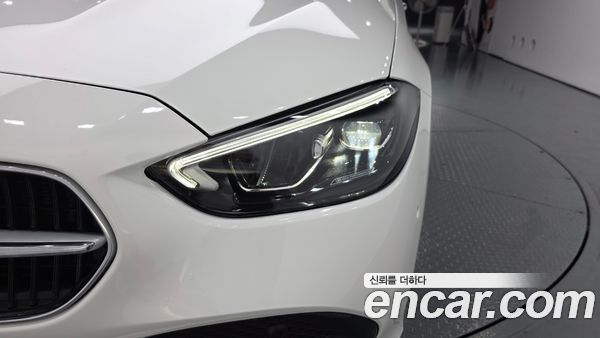 Mercedes-Benz C-Class 2025, фото 8