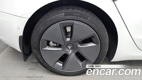 Tesla Model 3 2022, фото 5