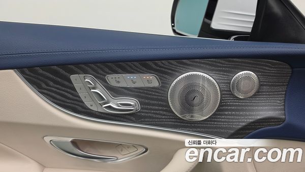Mercedes-Benz E-Class 2023, фото 28