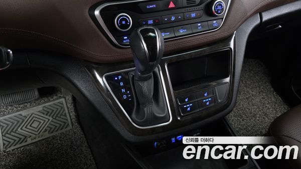 Hyundai Grand Starex 2021, фото 11