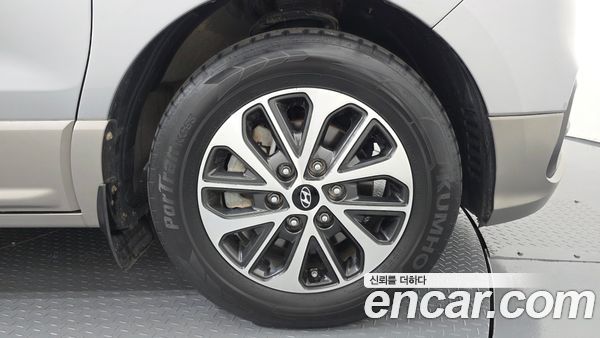 Hyundai Grand Starex 2021, фото 6