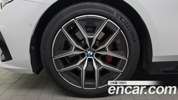 BMW 5 Series 2026, фото 4