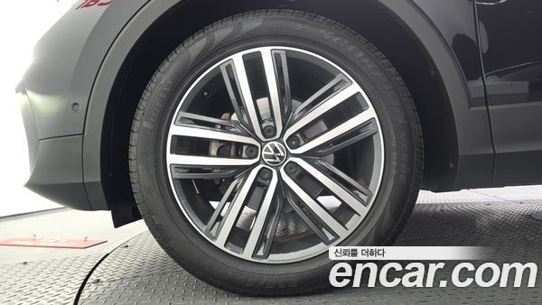 Volkswagen Tiguan 2023, фото 5