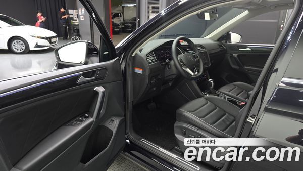 Volkswagen Tiguan 2023, фото 10