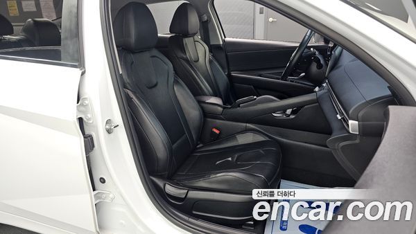 Hyundai Elantra 2022, фото 12