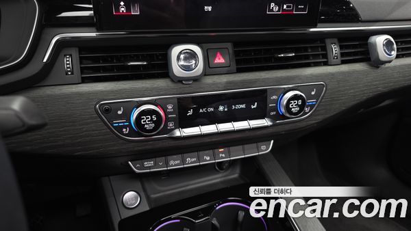 Audi A4 2023, фото 23