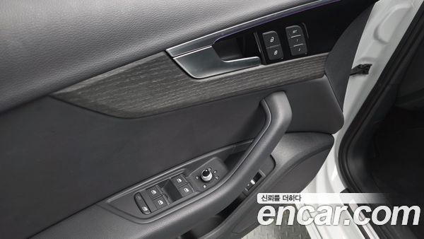 Audi A4 2023, фото 33