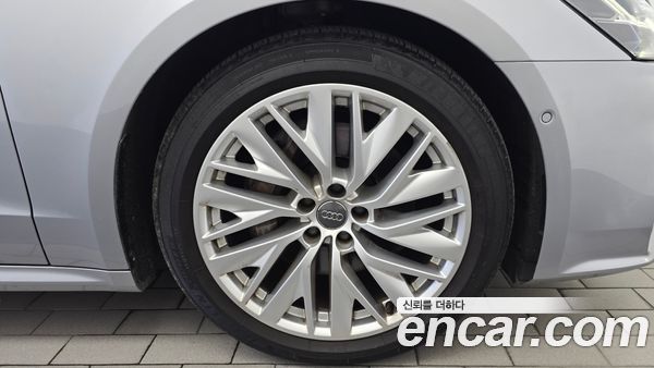Audi A7 2021, фото 7