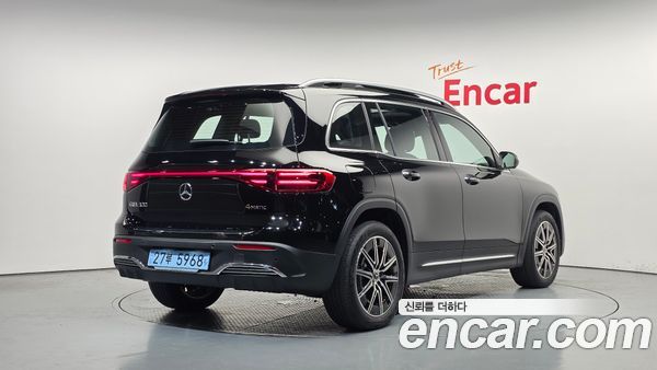 Mercedes-Benz EQB 2026, фото 2