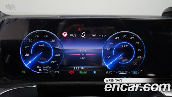 Mercedes-Benz EQB 2026, фото 8