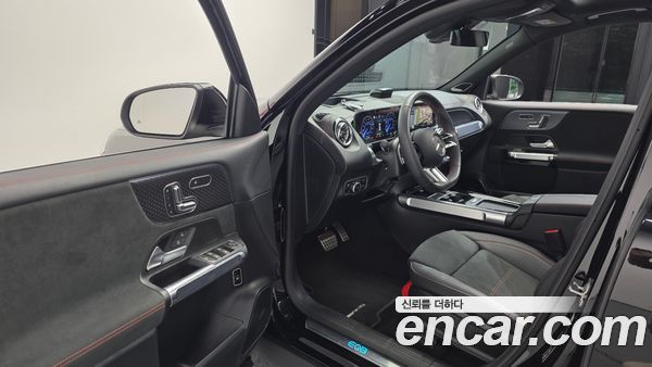 Mercedes-Benz EQB 2026, фото 10