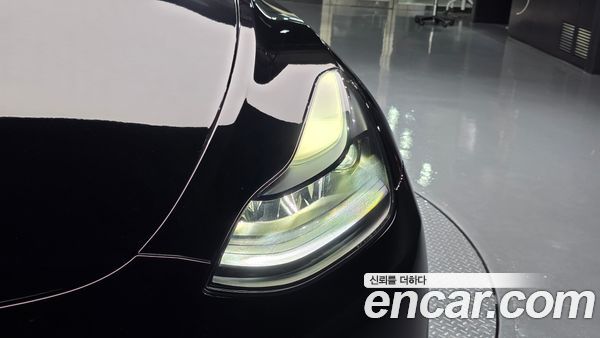 Tesla Model Y 2023, фото 7