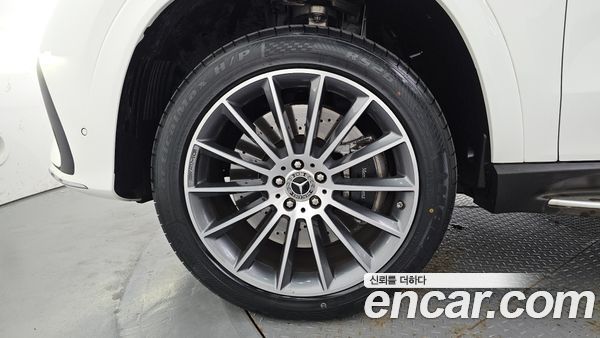 Mercedes-Benz GLE 2023, фото 5