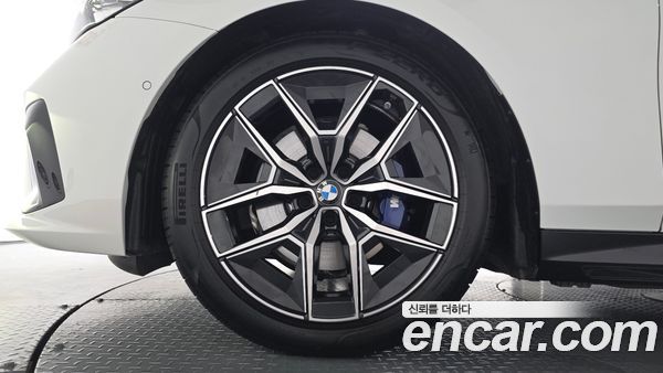 BMW 5 Series 2026, фото 4