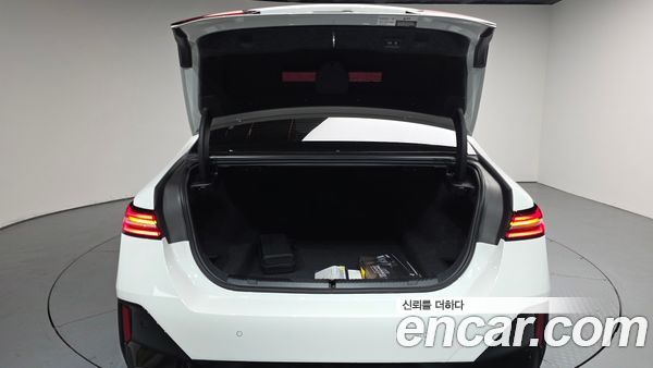 BMW 5 Series 2026, фото 25