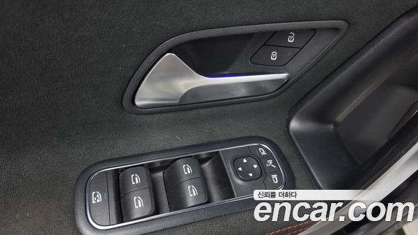 Mercedes-Benz A-Class 2022, фото 31