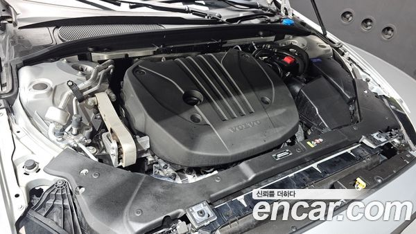 Volvo V60 2023, фото 6